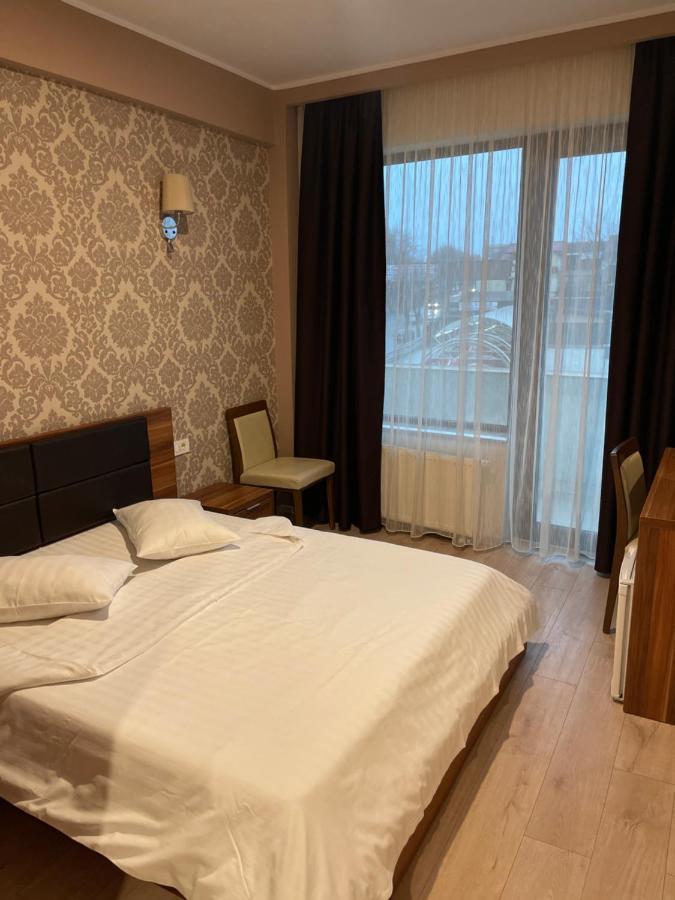 Star Hotel Tulcea Extérieur photo